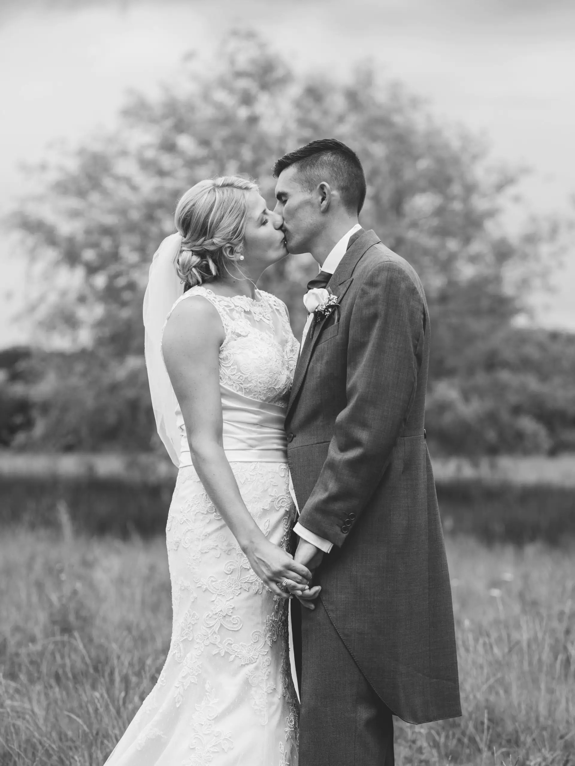 wedding-photographer-southend-guide.jpg